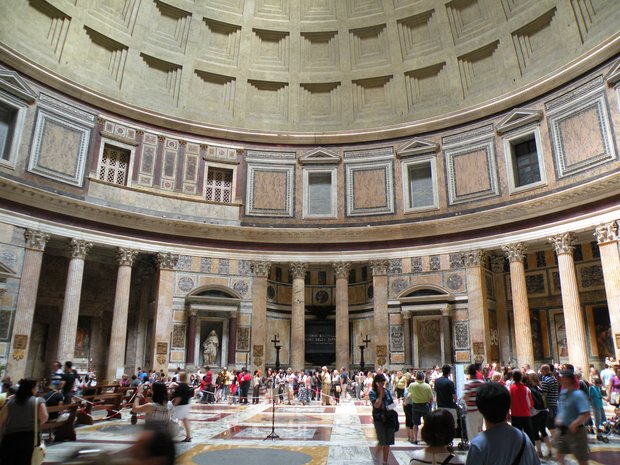  vue générale de l'intérieur du Panthéon